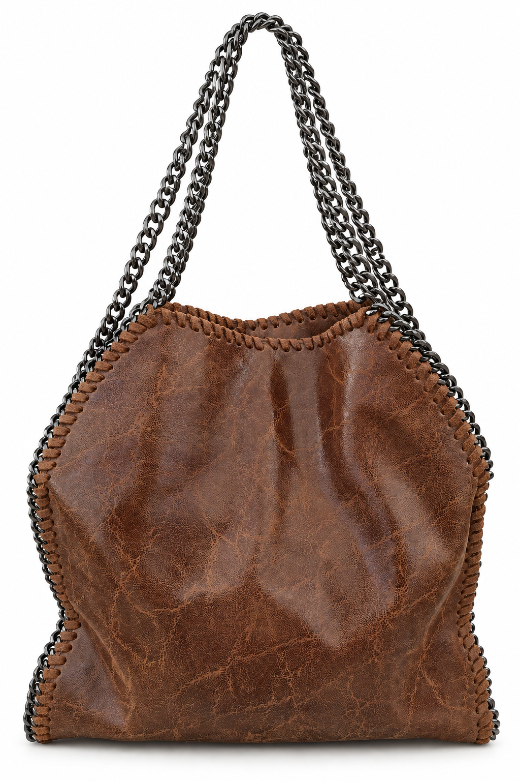 Borsa Cuoio Ribelle in pelle color cuoio con catene color canna di fucile su sfondo bianco